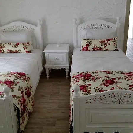 Alya Mou Butik Çeşme