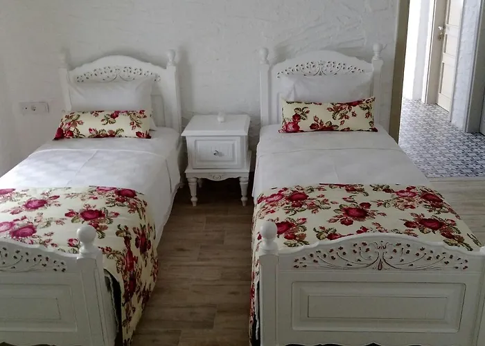 Alya Mou Butik Çeşme